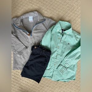 Vineyard Vines navy size 4 boys navy shorts